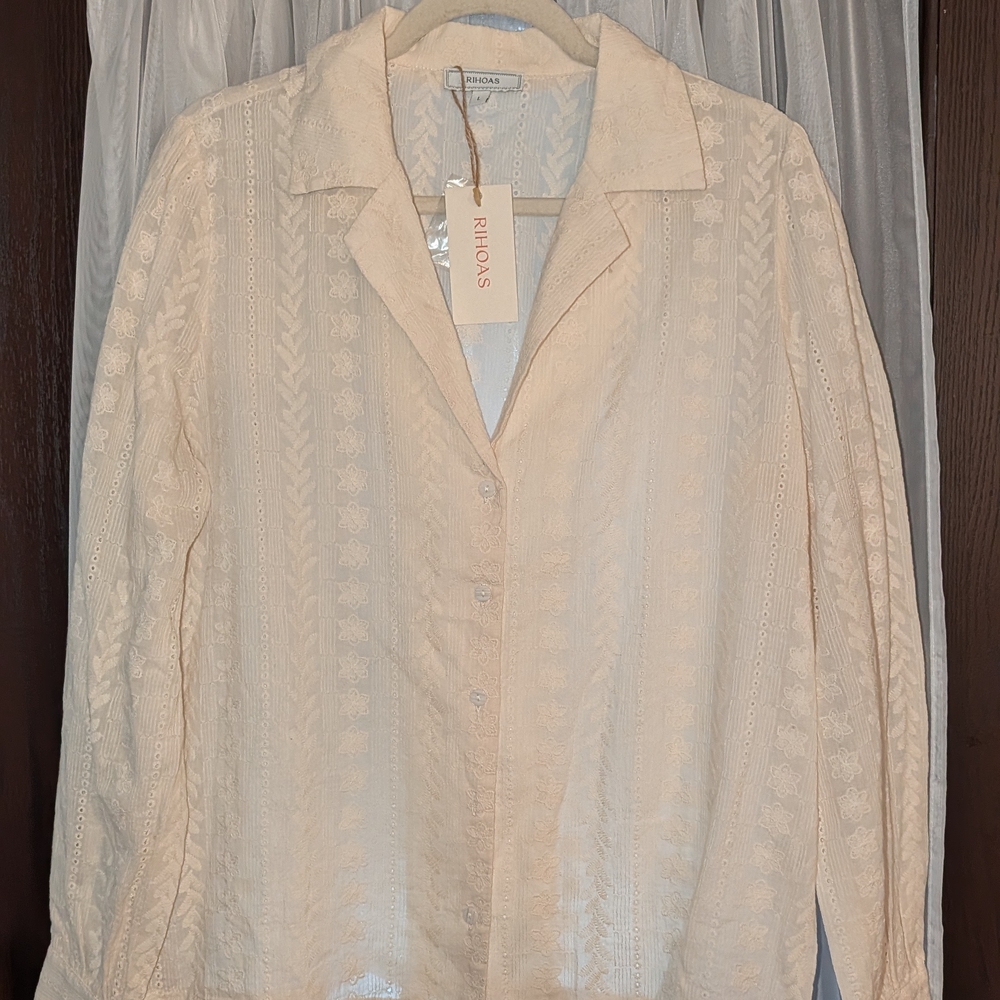 Cream Button-Up Blouse - Picture 3 of 6